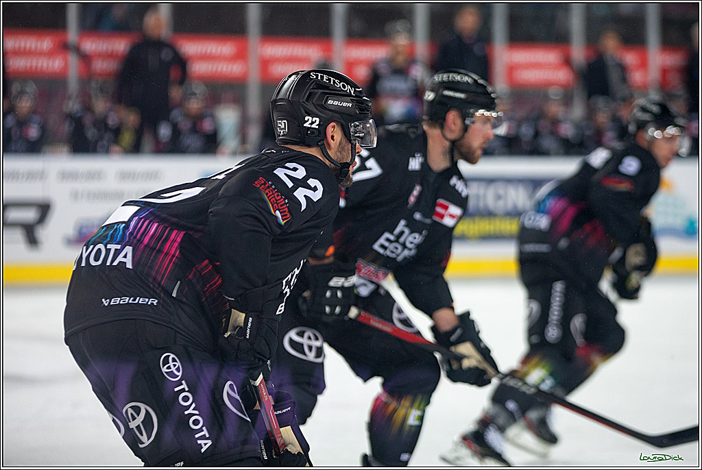PENNY DEL; Koelner Haie- Fischtown Pinguins; Koeln, 22.12.2022